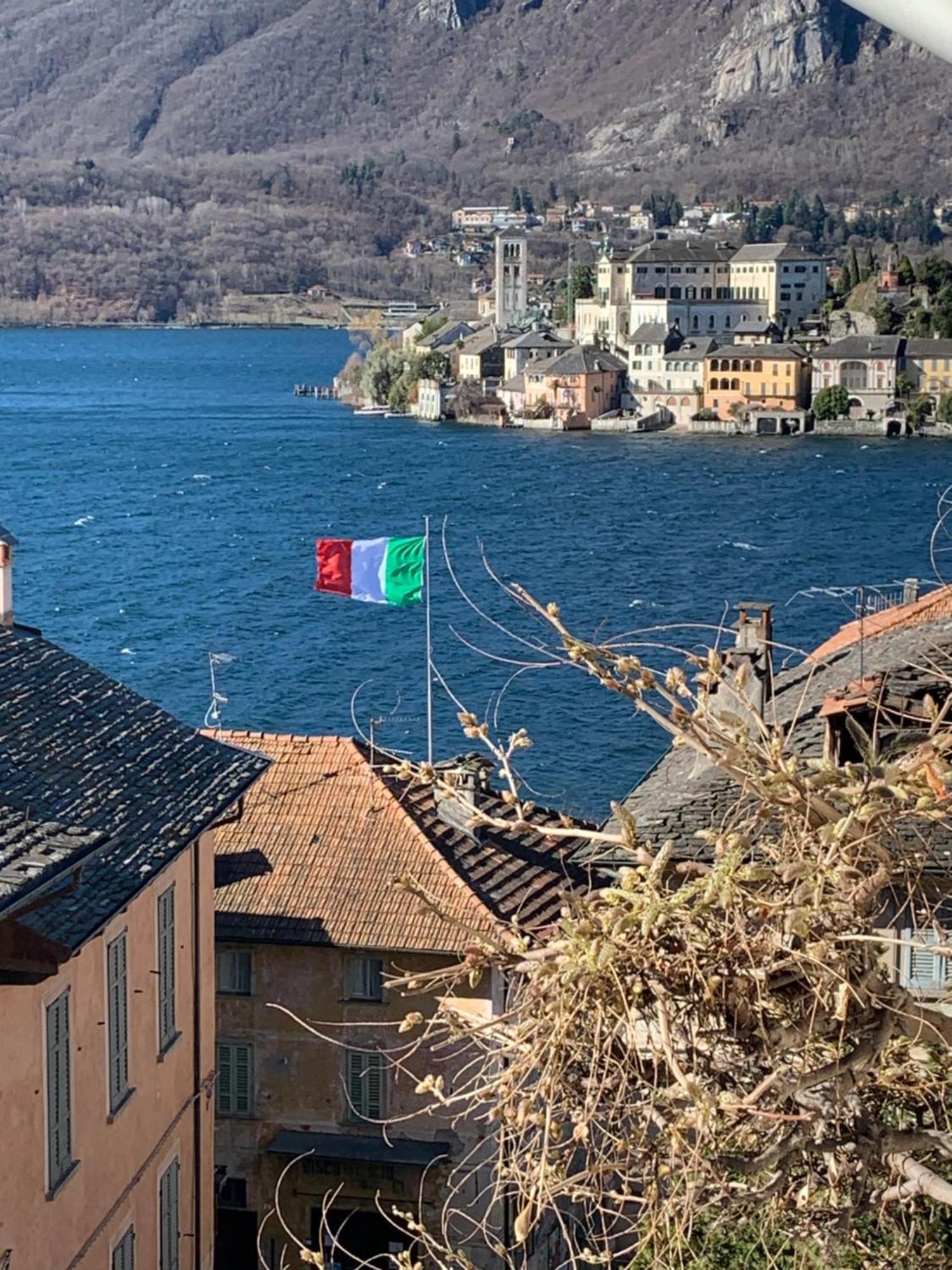 -Ortaflats- Appartamento l'Isola Orta San Giulio Esterno foto